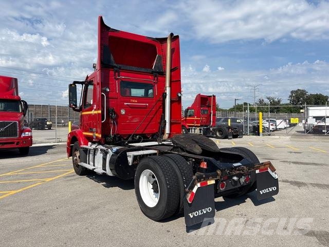 Volvo VNM42T Sattelzugmaschinen