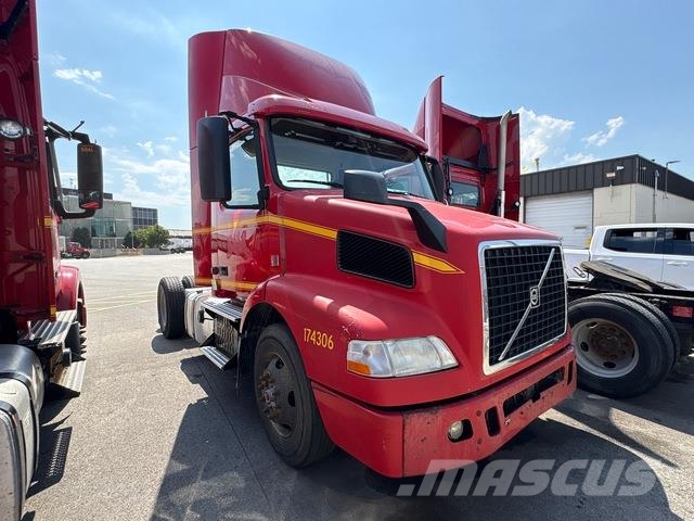 Volvo VNM42T Sattelzugmaschinen