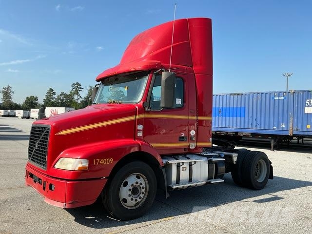 Volvo VNM42T Sattelzugmaschinen