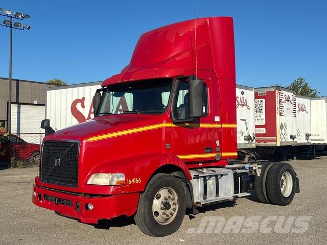 Volvo VNM42T Vilcēji