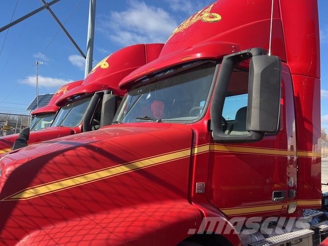 Volvo VNM42T Trekkers