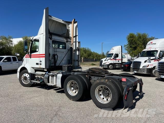 Volvo VNR Trekkers
