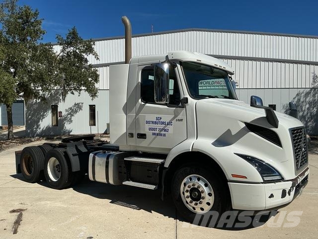 Volvo VNR 中古トラクターヘッド | トレーラーヘッド