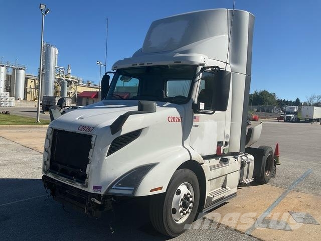 Volvo VNR Sattelzugmaschinen