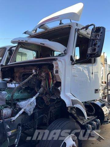 Volvo VNR Sattelzugmaschinen