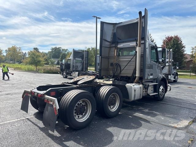 Volvo VNR 300 Vlačilci