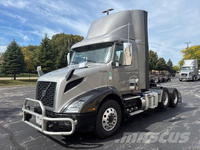 Volvo VNR 300 Autotractoare