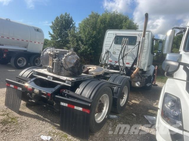 Volvo VNR64T300 Τράκτορες
