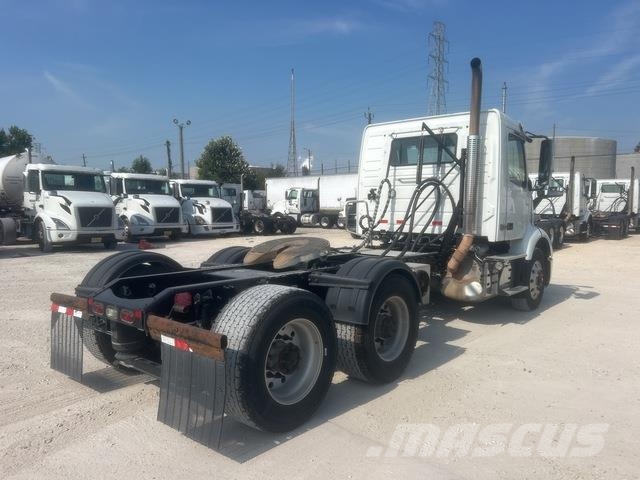 Volvo VNR64T300 Sattelzugmaschinen