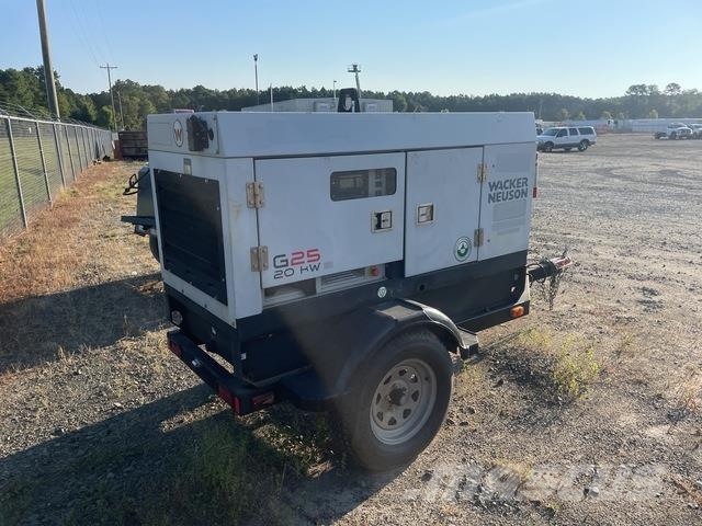 Wacker Neuson G25 T4F Generadores diesel
