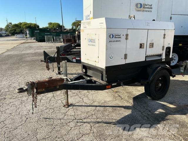 Wacker Neuson G25 T4F مولدات ديزل