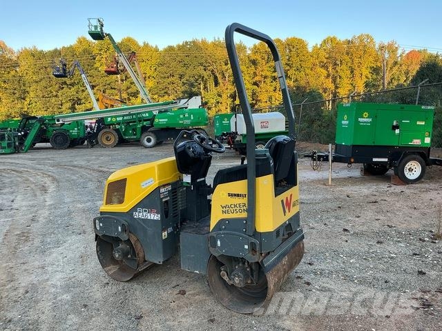 Wacker Neuson RD12A Rolos compactadores de tambor duplo