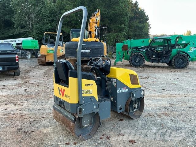 Wacker Neuson RD12A Rolos compactadores de tambor duplo