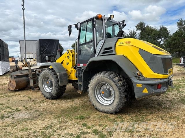 Wacker Neuson WL95 Gumikerekes homlokrakodók