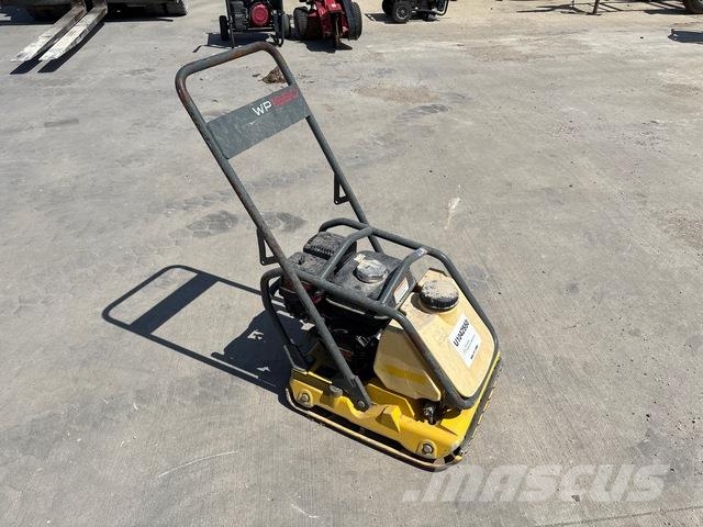 Wacker Neuson WP1550AW プレートコンパクター