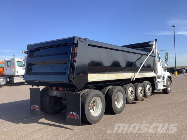 Western Star 4700SF Sora- ja kippiautot