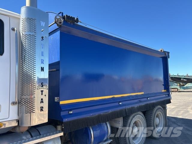 Western Star 4800FX Camiones bañeras basculantes o volquetes