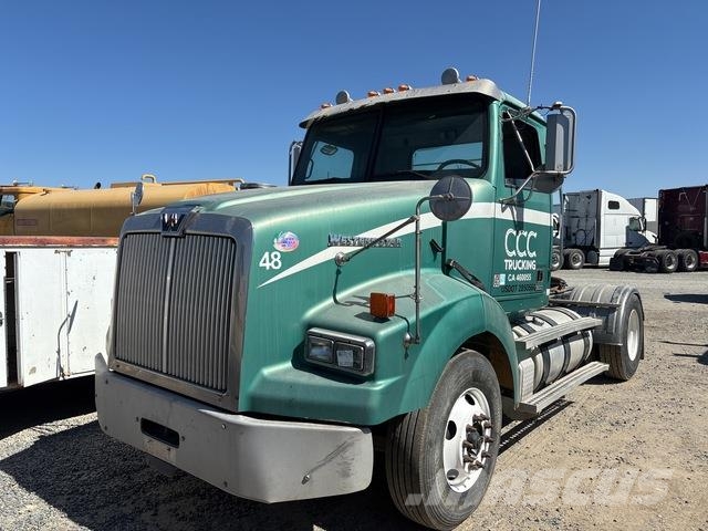 Western Star 4900 Tractor Units