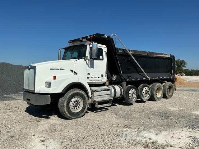 Western Star 4900SA Tipper trucks