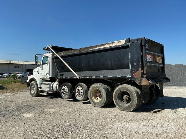 Western Star 4900SA Tipper trucks