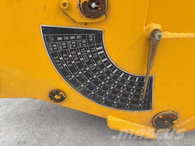 XCMG 1233N Otros