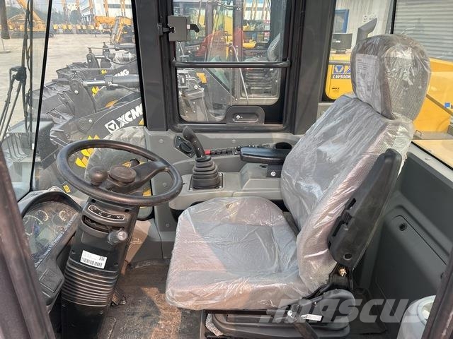 XCMG LW500HV Фронтальные погрузчики