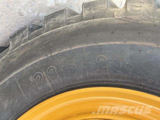 XCMG LW500HV لوادر بعجل
