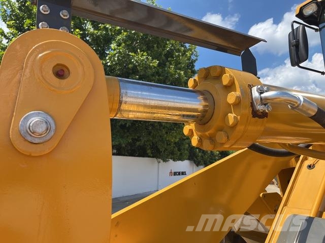 XCMG LW500KN لوادر بعجل
