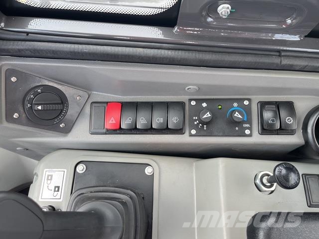 XCMG LW600FV لوادر بعجل