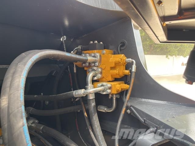 XCMG LW600FV لوادر بعجل
