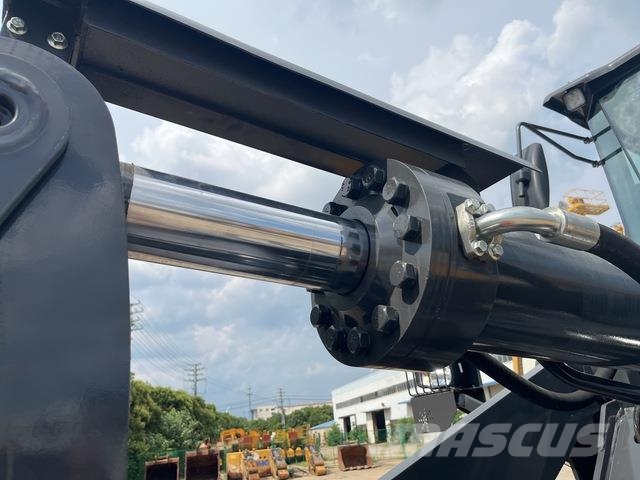 XCMG LW600FV لوادر بعجل
