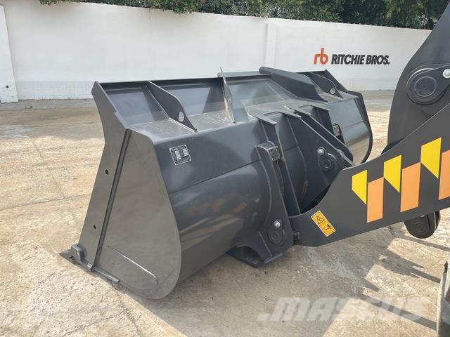 XCMG LW600FV لوادر بعجل