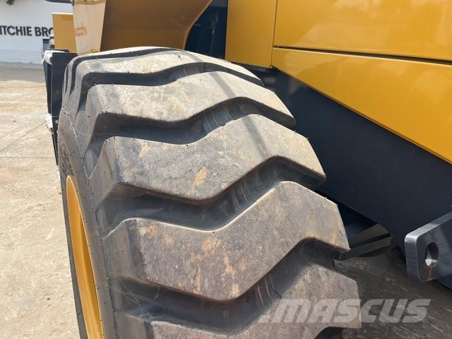 XCMG LW600FV لوادر بعجل