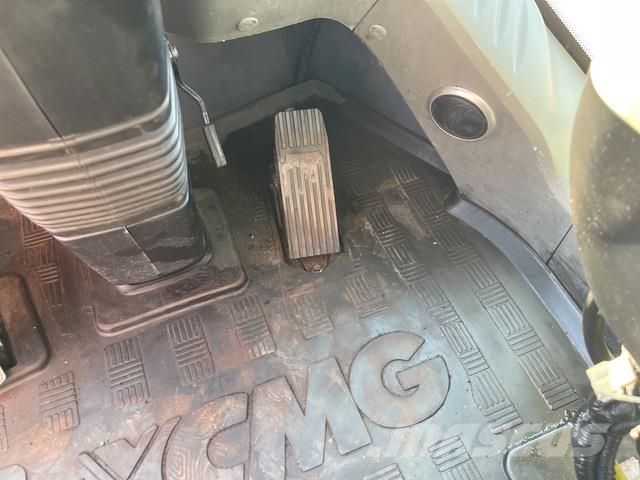 XCMG LW700HV لوادر بعجل