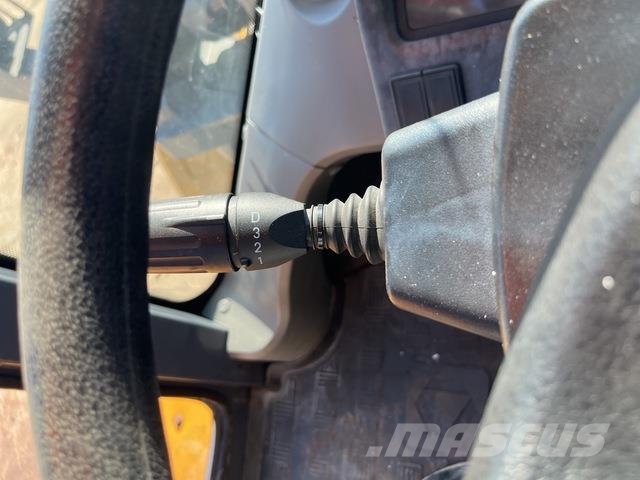 XCMG LW700HV لوادر بعجل