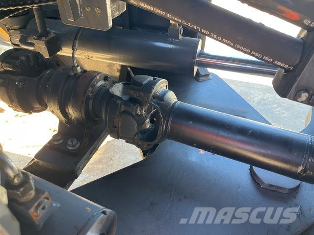 XCMG LW700HV لوادر بعجل
