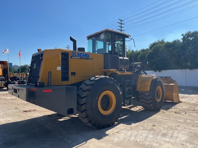 XCMG LW700HV لوادر بعجل