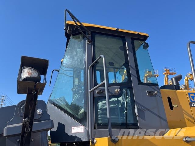 XCMG LW700HV لوادر بعجل