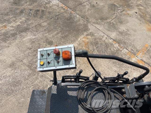 XCMG RP452L معدات السفلتة