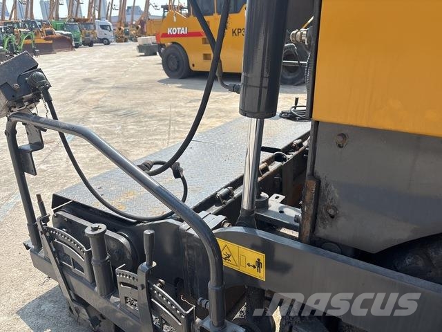XCMG RP452L معدات السفلتة