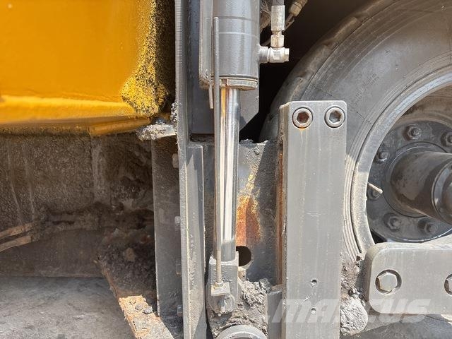 XCMG RP452L معدات السفلتة