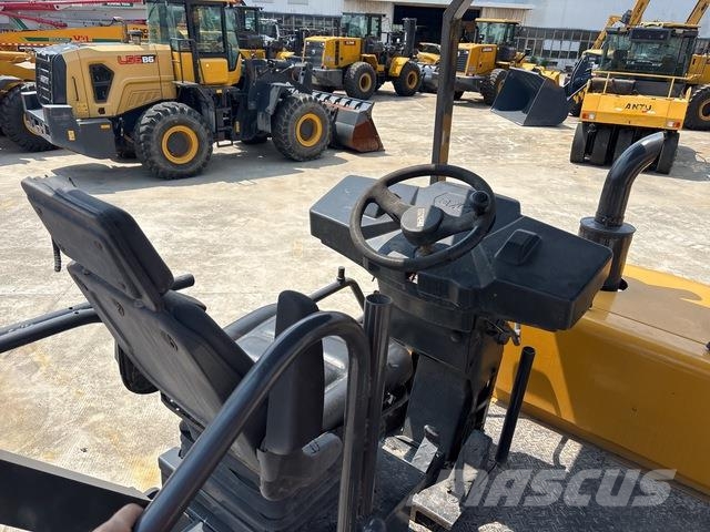 XCMG RP452L معدات السفلتة