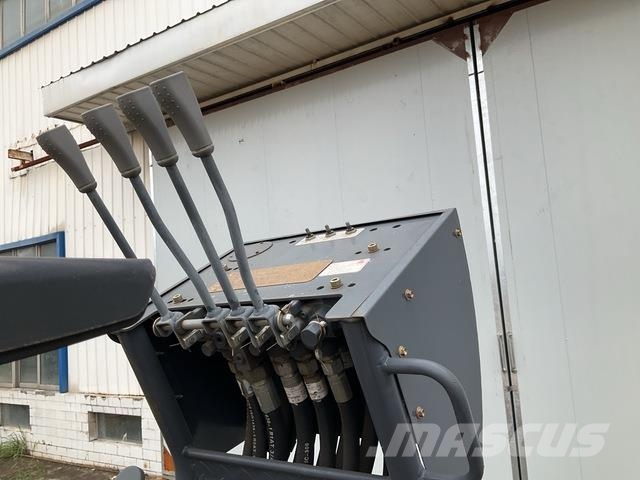 XCMG SQS300-4 Otros