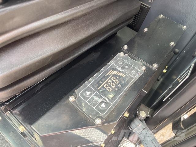 XCMG WF3514 テレスコーピックハンドラー