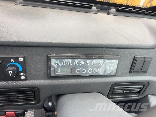 XCMG XC6-3007V テレスコーピックハンドラー
