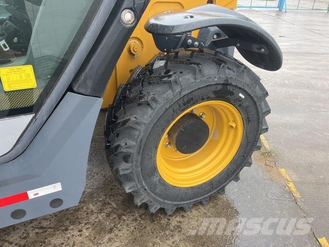 XCMG XC6-3007V テレスコーピックハンドラー