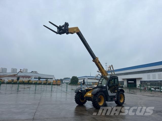 XCMG XC6-3007V テレスコーピックハンドラー