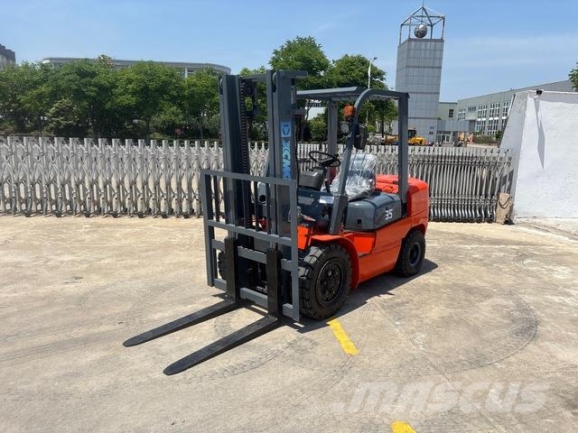 XCMG XCB-D35 شاحنات ذات رافعات شوكية - أخرى