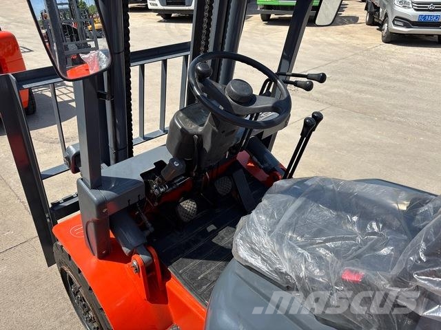 XCMG XCB-D35 شاحنات ذات رافعات شوكية - أخرى