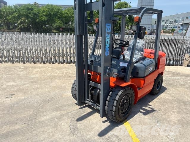 XCMG XCB-D35 شاحنات ذات رافعات شوكية - أخرى